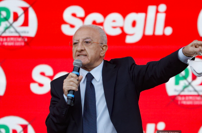 La «strana coppia» Trump & De Luca; così lontani, così vicini