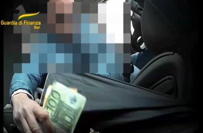 Mazzette Asl Bari, l'imprenditore Gadaleta va ai domiciliari: «Ha ammesso di aver pagato»