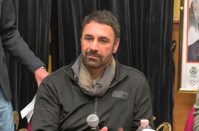 Raul Bova, a Foggia per la prima nazionale de «Il nuotatore di Auschwitz»: «È un inno alla vita»
