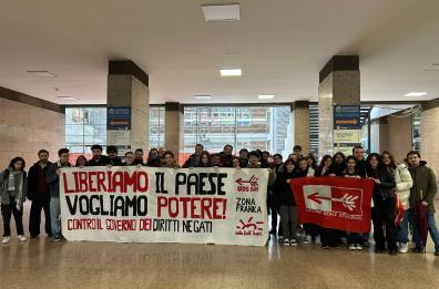 Giornata internazionale dello studente: uniti per una Puglia a misura di studente. La protesta: «No Meloni day»
