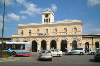 Nel 2025 lavori sulla linea ferroviaria, ma così Taranto rischia l’isolamento