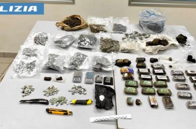 Massafra, operazione antidroga: sequestrati cinque chili di sostanze stupefacenti, arrestato 32enne