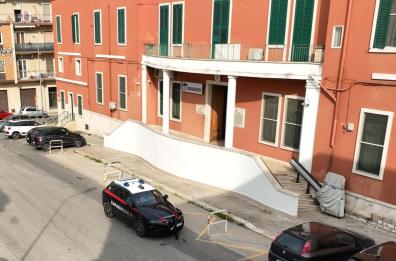 Bisceglie, in casa ha un arsenale con armi, munizioni e bombe: arrestato per ricettazione