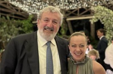Emiliano fa i complimenti alla premier Meloni: «Brava nel gestire le crisi internazionali»