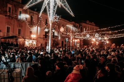 A Corato torna l'incanto del Natale dal primo dicembre, in nome della pace
