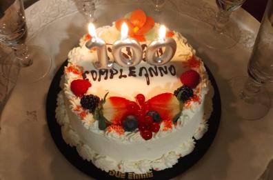 Bari e Ostuni si contendono una nuova centenaria: zia Bianca spegne 100 candeline