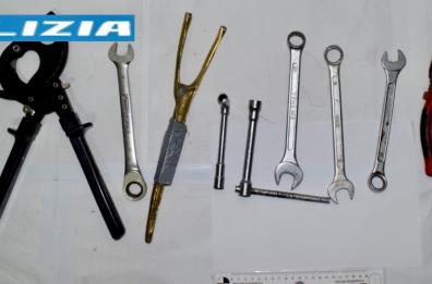 Mesagne, trovati con strumenti per compiere furti di rame: fogli di via per tre brindisini