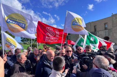 No all’impianto di biometano in Salento, a Cerrate le bandiere del fronte progressista