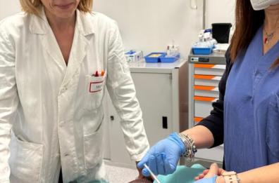 Bari, al Policlinico somministrato il primo vaccino al mondo contro le recidive del tumore alle vie urinarie
