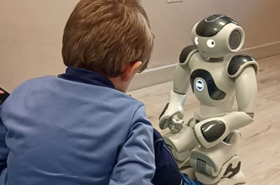 Chiaromonte, ecco Nao, robot che aiuta i bambini con disturbi dello spettro autistico