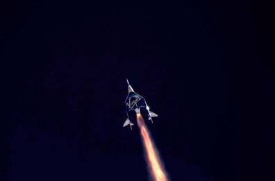 Viaggi spaziali anche in Puglia: Virgin Galactic valuta lo spazioporto di Grottaglie 
