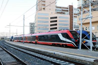 Sud-Est verso la liquidazione, ma il servizio passa al gruppo Fs: salvi 1.700 dipendenti