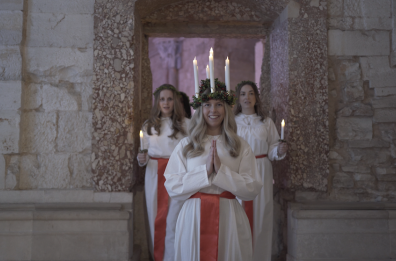 Il Coro svedese di Santa Lucia incanta Castel del Monte