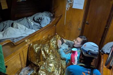 Un mare di... affetto per la bimba venuta da un paese (in)sicuro