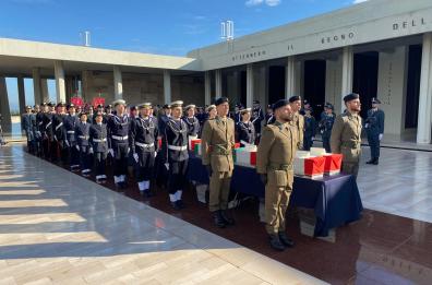 «Adesso possono riposare in pace»: dopo 80 anni ricomposti i resti di 27 militari italiani trucidati dai partigiani di Tito
