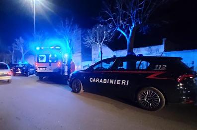 Casarano, 39enne tenta di togliersi la vita iniettandosi della candeggina con una siringa: salvato dai cc