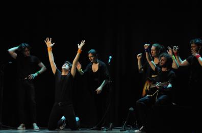 Lecce, la compagnia Maestrale Teatro in scena con «Qualcosa di Grande. La compilation dei millenials»