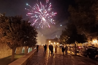 Bari, firmata l'ordinanza di Natale: niente fuochi d'artificio e dj set all'aperto