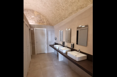 Barletta, riaprono i bagni pubblici al Castello: completati i lavori di rifacimento