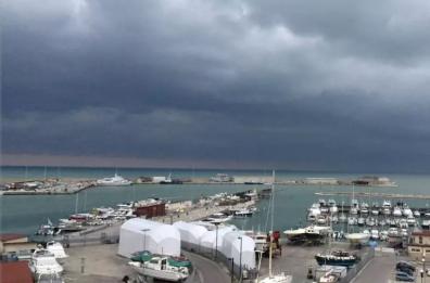 Maltempo, vento e burrasche: Isole Tremiti isolate da quattro giorni