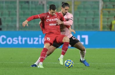 Palermo-Bari, terza sconfitta di fila per i biancorossi. Al Barbera finisce 1-0