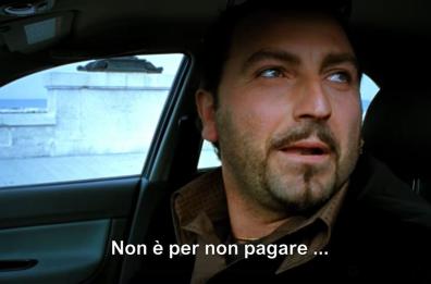 Bari, al Teatro Forma il 2025 inizia con «Quanto Basta»: la scena de La Capa Gira trasformata per l'occasione