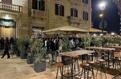 Dehors, parklet, spazi all’aperto. A Bari arriva la proroga per il 2025