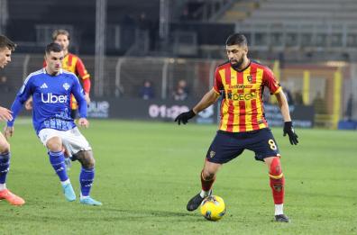 Lecce, barra dritta: ora esame Genoa