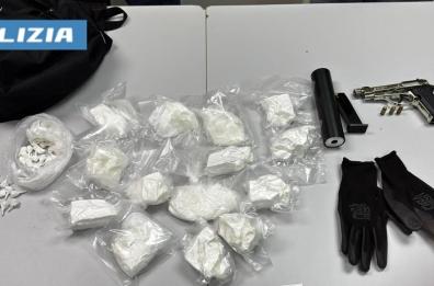 Taranto, ai domiciliari spacciava cocaina in casa: 32enne in carcere