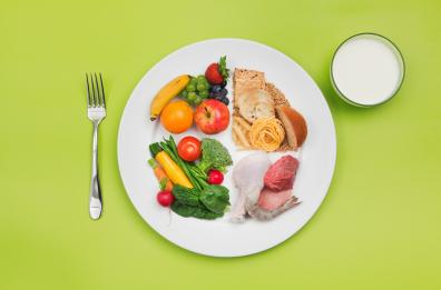 Dopo feste, recuperiamo il peso forma: a tavola piatti a metà 