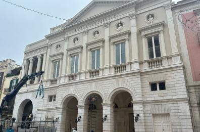 Barletta, rinasce il teatro Curci: ecco la nuova facciata restaurata