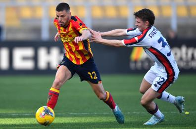 Lecce-Genoa, lo scontro salvezza al Via del Mare finisce 0-0 . Salentini agganciati dal Cagliari