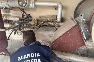 Monopoli, abbandono di rifiuti e inquinamento ambientale: sequestrato stabilimento industriale