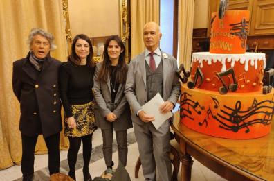 A Bari proiezioni, luci, flash mob e conversazioni musicali: così la città ricorda Niccolò Piccinni
