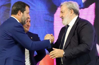 Aeroporto di Brindisi, Emiliano chiede incontro a Salvini dopo il riconoscimento della continuità territoriale 