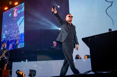 Gigi D'Alessio torna sul palco dello Stadio San Nicola di Bari: appuntamento il 23 giugno