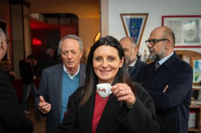 Lecce, il viceministro dell’Ambiente Gava visita lo stabilimento Quarta Caffè: «Modello da imitare»
