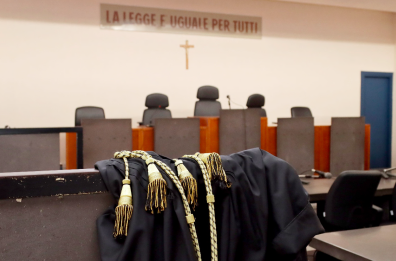Martina Franca, spunta un nuovo audio per l'anziano raggirato: «10mila per far chiudere gli occhi»