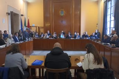 Foggia, scoppia la polemica in Consiglio. Gestione dei servizi Amiu al centro del dibattito