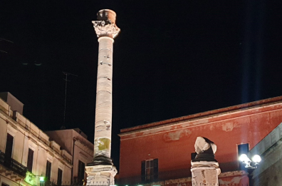 Capitale della Cultura 2027,  Brindisi tra le finaliste brinda con vino e musica sotto l’Alfonsino
