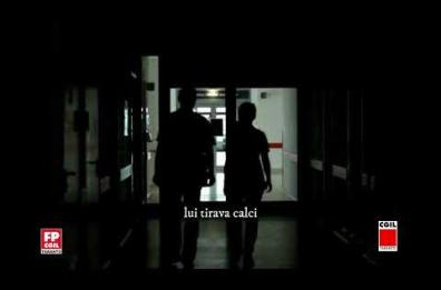 «Sono terrorizzata, ho paura di tornare al lavoro», parla l'infermiera aggredita a Taranto durante il turno di notte