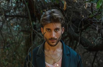 &laquo;Abbi cura di te&raquo;, nuovo singolo per il cantautore e performer pugliese Marco Di Nunno