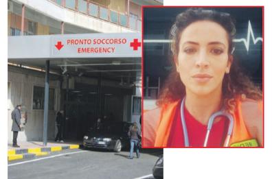 Bari, la dottoressa presa a pugni da una donna in Pronto soccorso: «Stavo aiutando suo fratello e mi ha preso a pugni, eppure sui social la difendono»