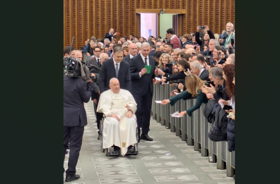 Giubileo della Comunicazione, Papa Francesco ai giornalisti: «Non basta dire cose vere, ma essere veri»