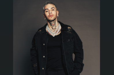 Sanremo 2025, Emis Killa si ritira: indagato per associazione a delinquere dopo inchiesta nel calcio sulle curve di Milano