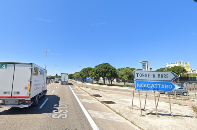 Tamponamento a catena sulla SS16 alle porte di Bari: traffico in tilt, diverse auto coinvolte