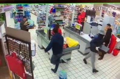Supersano, due rapine in dieci minuti: ladro agisce da solo e porta via oltre 7mila euro