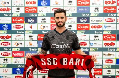 Bari, calciomercato: arriva il fantasista Pereiro dal Genoa
