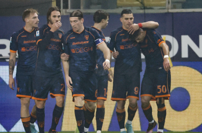 Calcio, il Lecce implacabile negli scontri salvezza