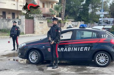 Villa Castelli: rubano cavi di rame e provano a fuggire, arrestati tre uomini